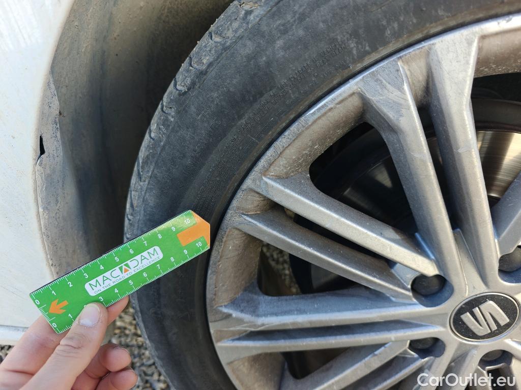  Seat  Leon SEAT León / 2016 / 5P / berlina con portón 2.0 TDI 110kW DSG-7 S&S Xcellence Ed Pl #39