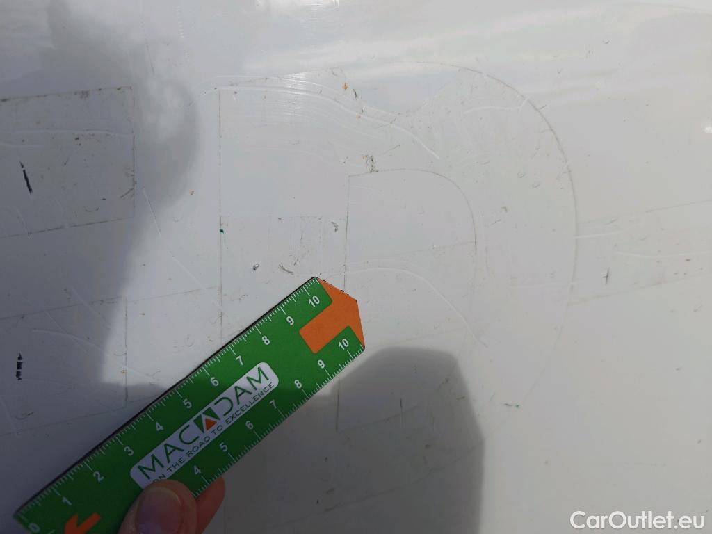  Peugeot  208 PEUGEOT e- / 2019 / 5P / berlina con portón Eléctrico Active #22