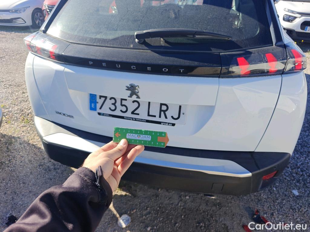  Peugeot  2008 PEUGEOT  / 2019 / 5P / todoterreno Active BlueHDI 81kW (110CV) #52