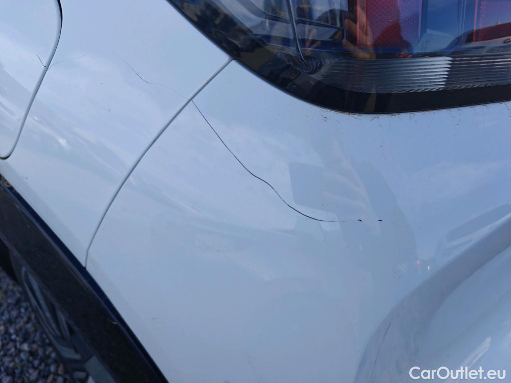  Peugeot  208 PEUGEOT e- / 2019 / 5P / berlina con portón Eléctrico Active #40