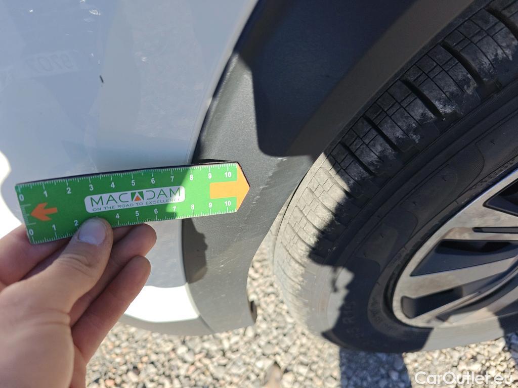  Peugeot  2008 PEUGEOT  / 2019 / 5P / todoterreno Active BlueHDI 81kW (110CV) #60