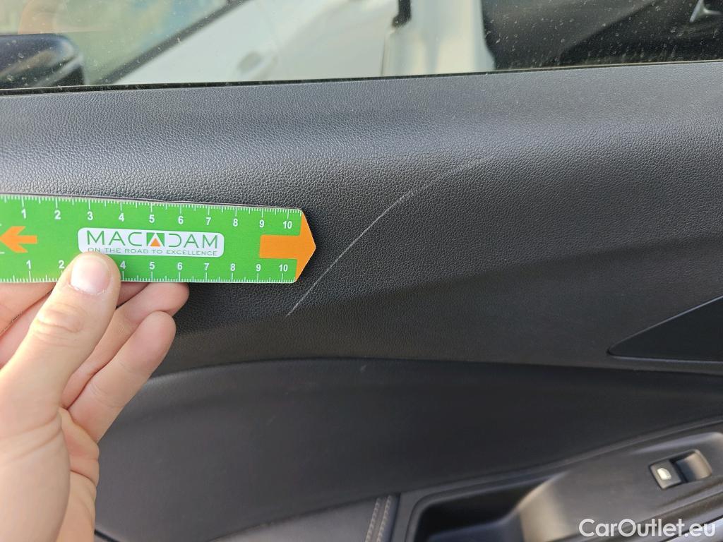  Opel   Grandland X OPEL Grandland / 2021 / 5P / todoterreno 1.5 CDTi Business Edition Auto #13