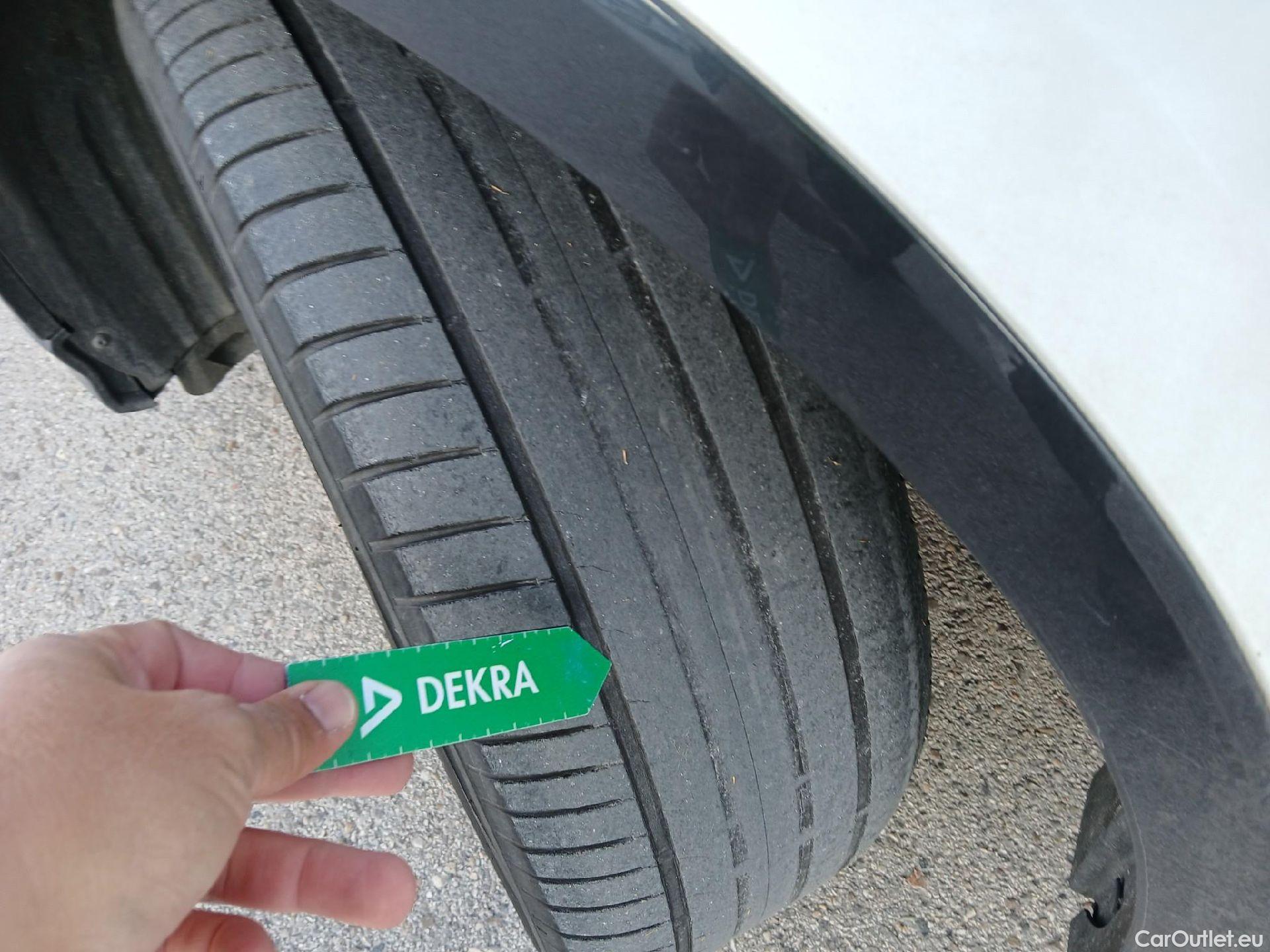  Audi  Q3 AUDI  / 2018 / 5P / todoterreno Advanced 35 TDI 110kW (150CV) S tronic (AC3) #5