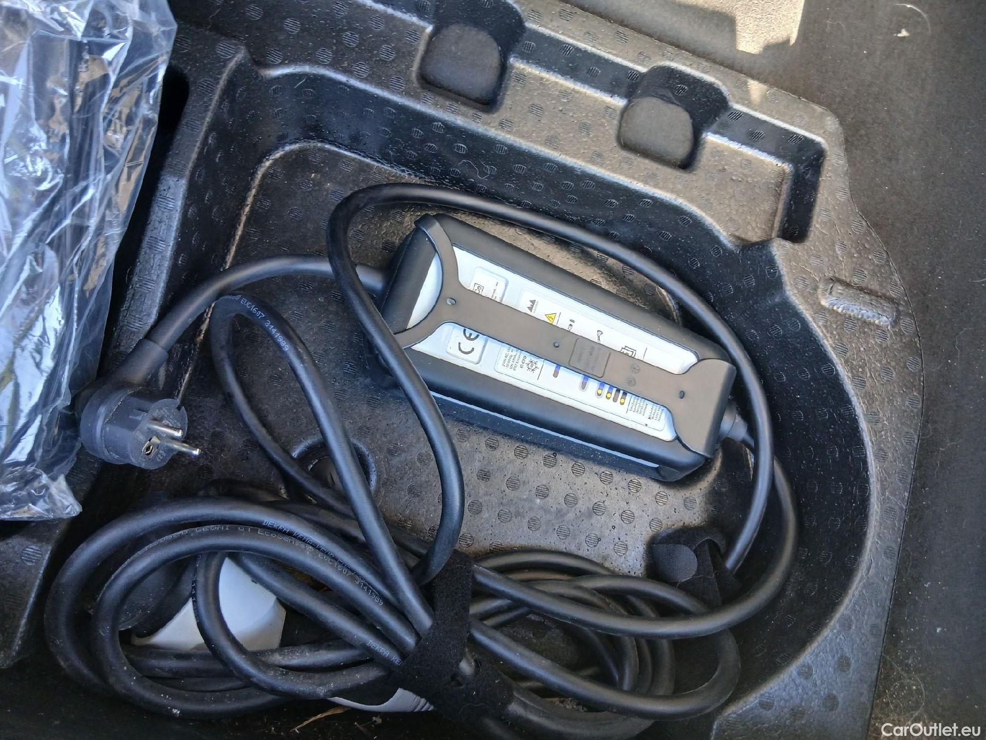  Ford  Mustang FORD  Mach-E / 2020 / 5P / todoterreno AWD 258kW Batería 98.8Kwh #3