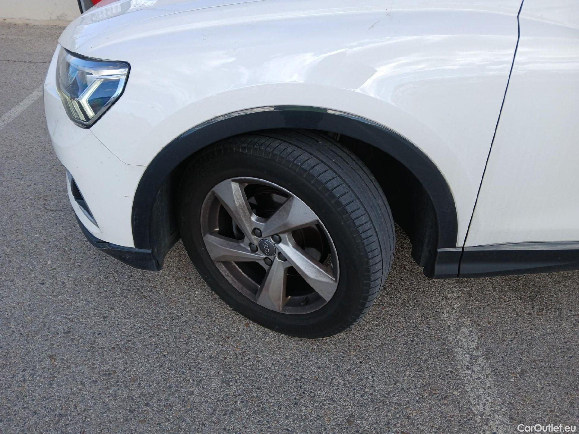  Audi  Q3 AUDI  / 2018 / 5P / todoterreno Advanced 35 TDI 110kW (150CV) S tronic (AC3) #4