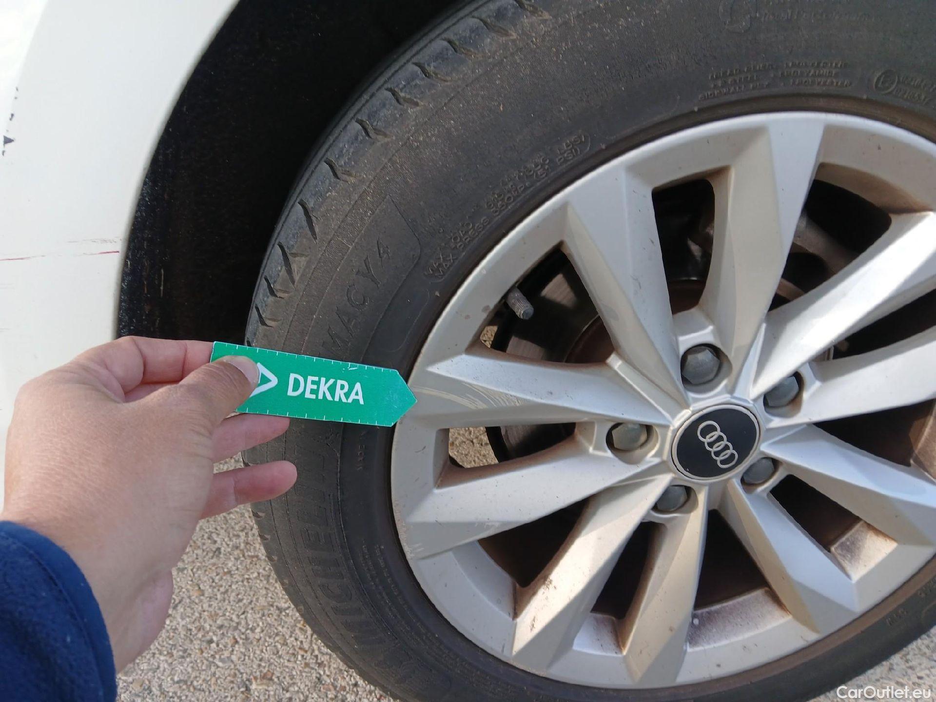  Audi  A3 AUDI  / 2020 / 5P / berlina con portón Sportback 30 TFSI 81kW (110CV) S tronic #7