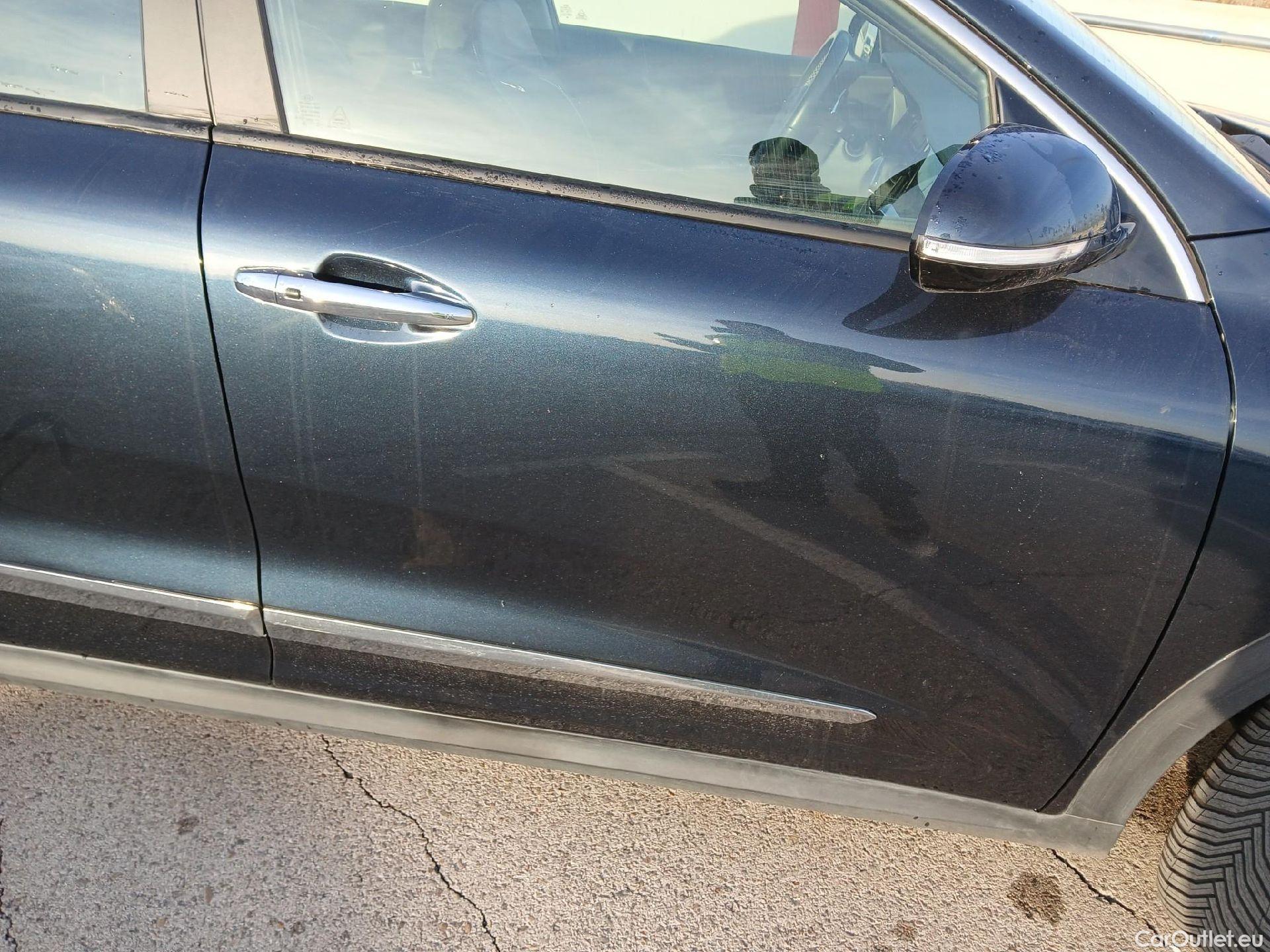  KIA  Niro KIA e- / 2016 / 5P / crossover e- 150kW (204CV) Drive (Long Range) #21