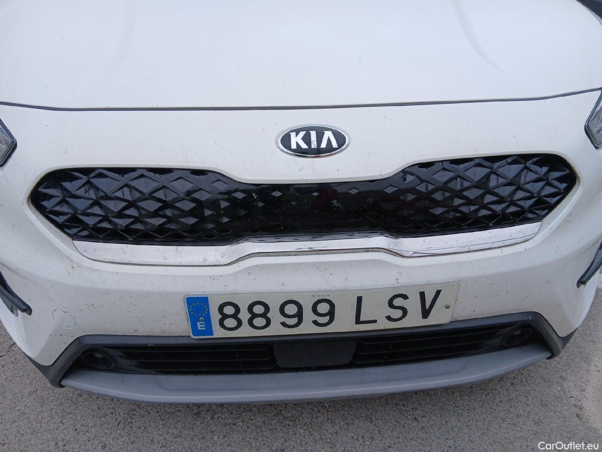  KIA  Niro KIA  / 2019 / 5P / crossover 1.6 GDi HEV 104kW (141CV) Drive #6