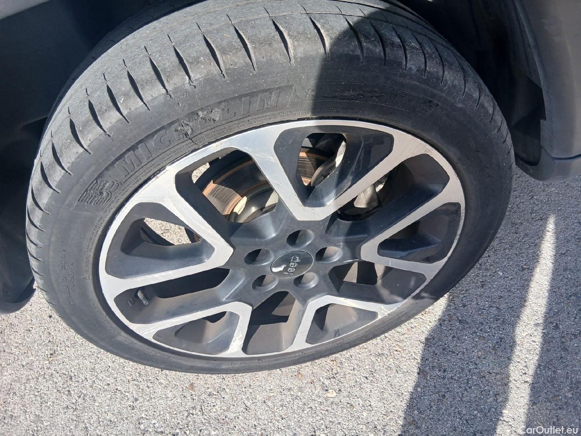  Jeep  Compass JEEP  / 2017 / 5P / todoterreno 1.6 Mjet 88kW Limited 4x2 #45