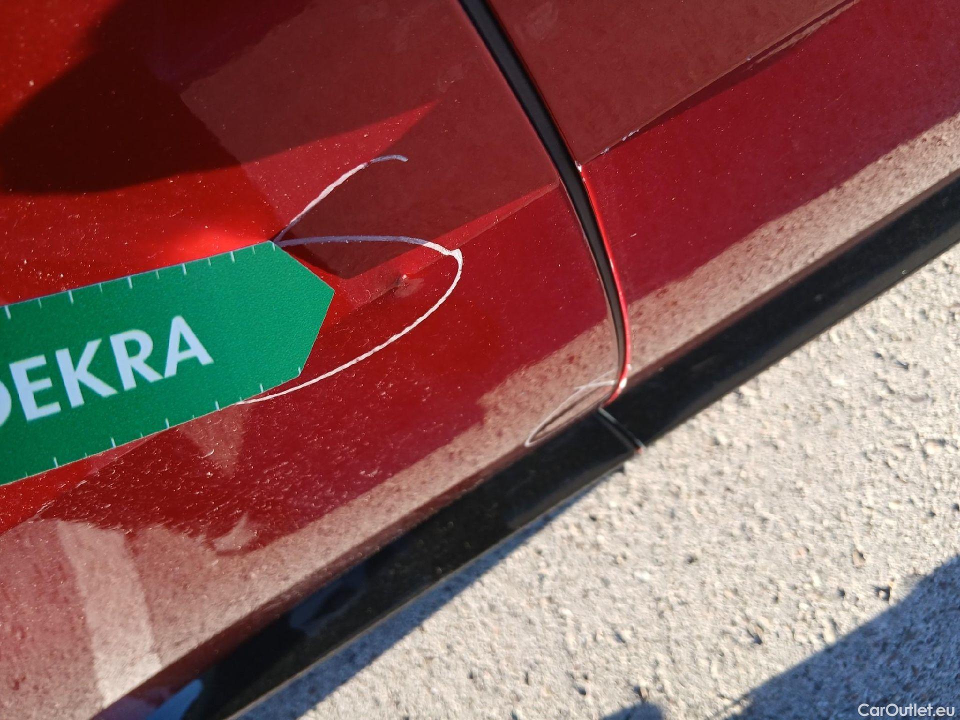  KIA  Ev6 KIA  / 2021 / 5P / todoterreno GT-Line 77,4kWh 168kW RWD Long Range #52