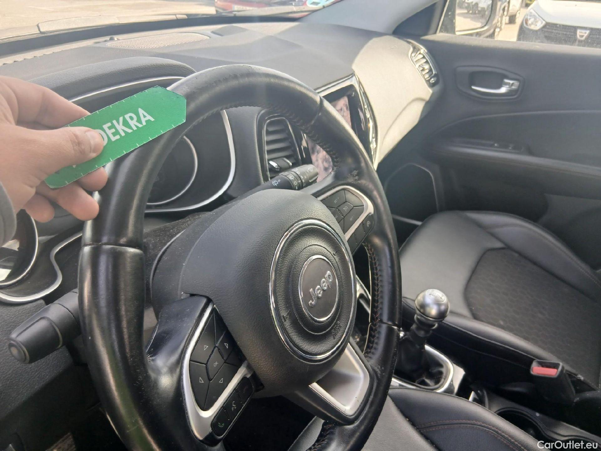  Jeep  Compass JEEP  / 2017 / 5P / todoterreno 1.6 Mjet 88kW Limited 4x2 #8