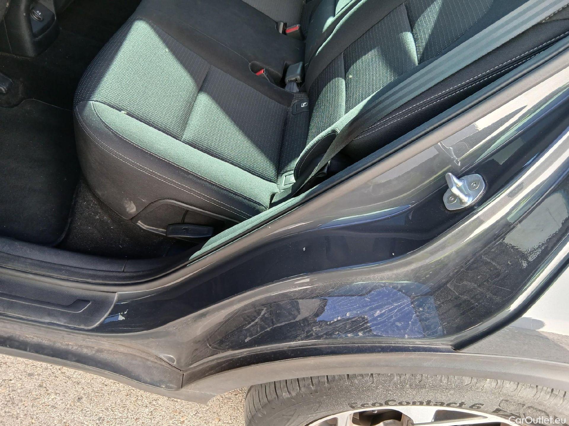  KIA  Sportage KIA  / 2018 / 5P / todoterreno 1.6 MHEV Drive Plus 100kW (136CV) 4x2 #47