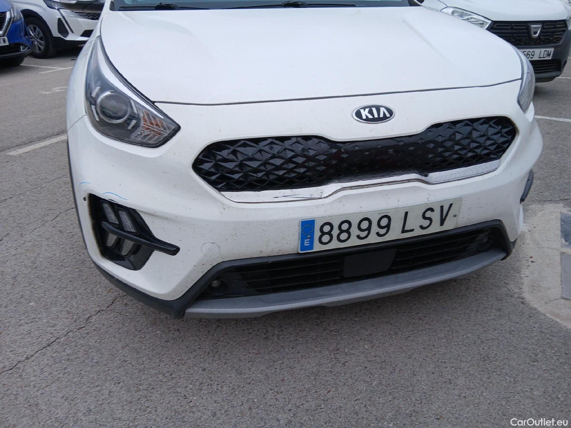  KIA  Niro KIA  / 2019 / 5P / crossover 1.6 GDi HEV 104kW (141CV) Drive #3