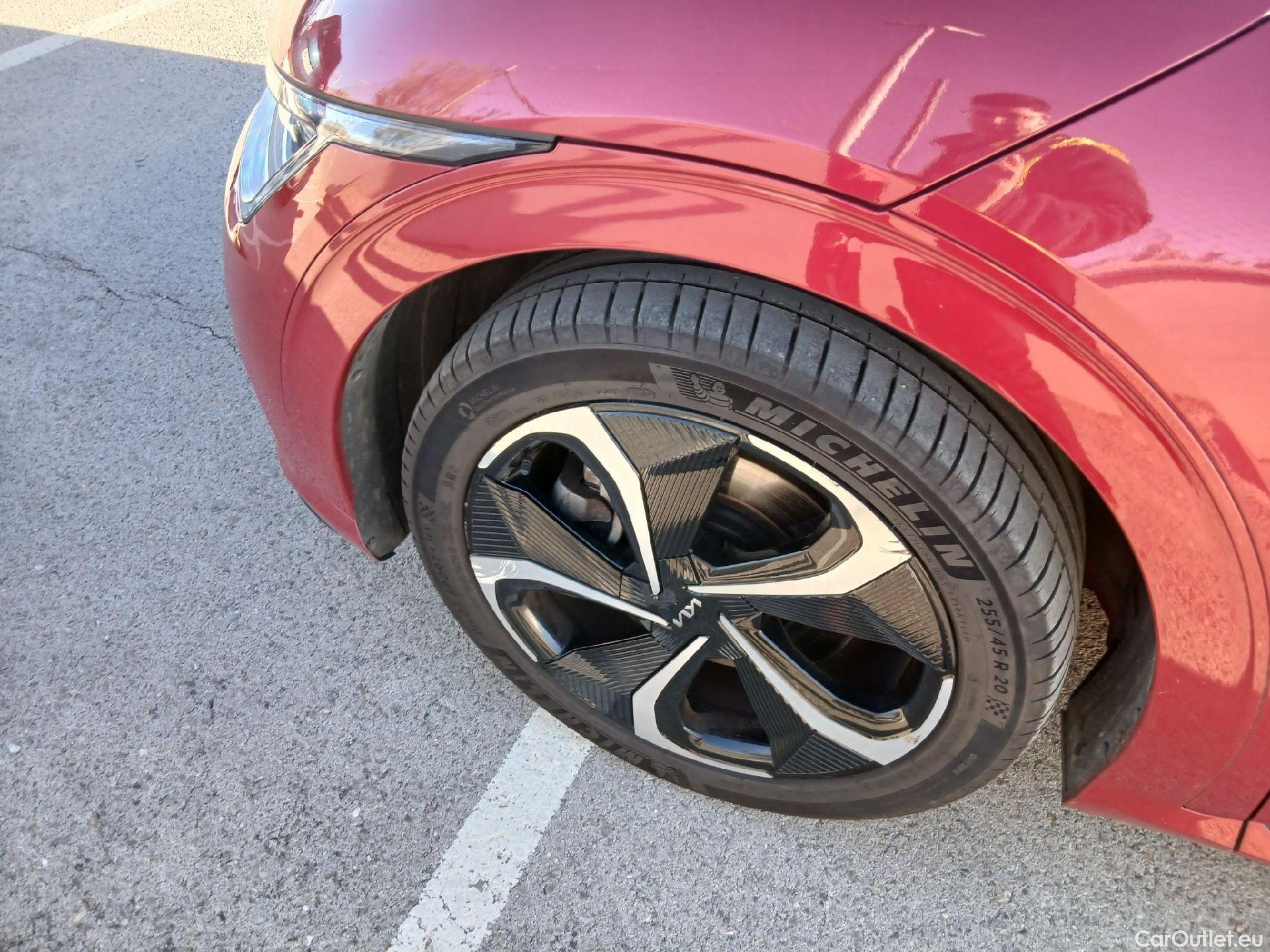  KIA  Ev6 KIA  / 2021 / 5P / todoterreno GT-Line 77,4kWh 168kW RWD Long Range #3