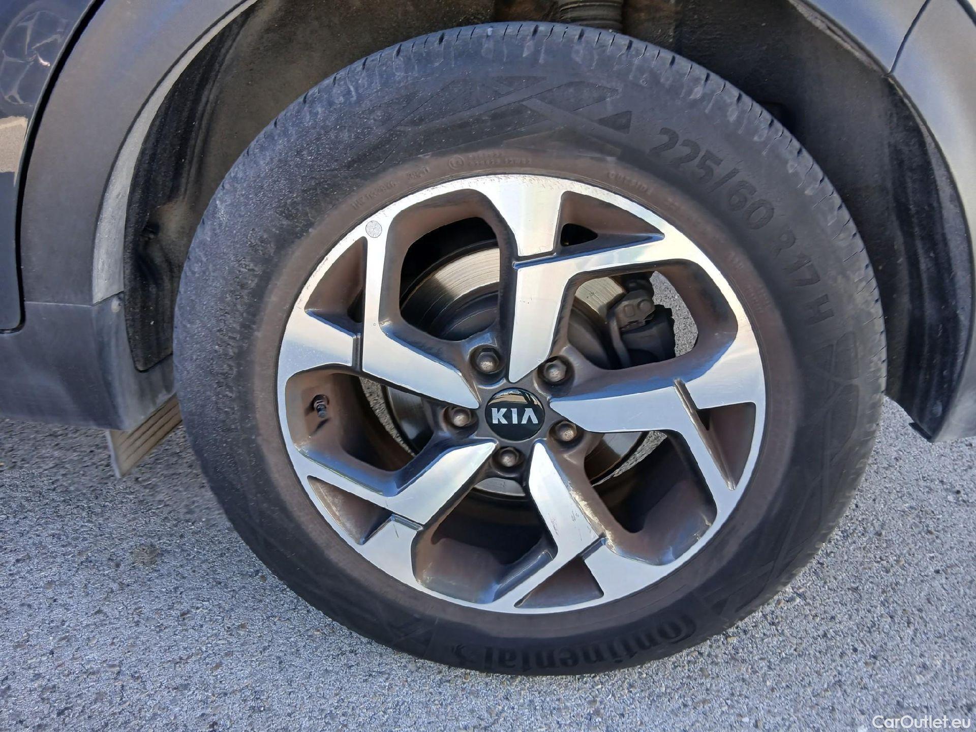  KIA  Sportage KIA  / 2018 / 5P / todoterreno 1.6 MHEV Drive Plus 100kW (136CV) 4x2 #46