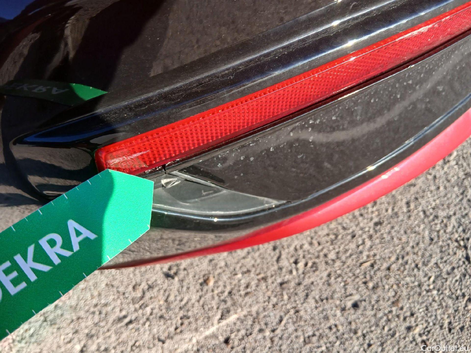  KIA  Ev6 KIA  / 2021 / 5P / todoterreno GT-Line 77,4kWh 168kW RWD Long Range #40