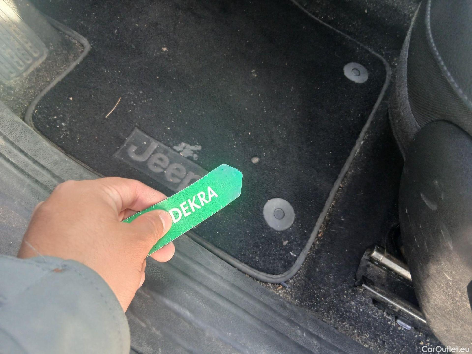  Jeep  Compass JEEP  / 2017 / 5P / todoterreno 1.6 Mjet 88kW Limited 4x2 #4