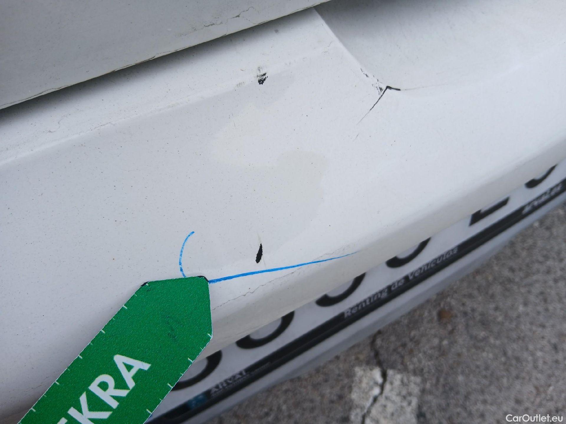  KIA  Niro KIA  / 2019 / 5P / crossover 1.6 GDi HEV 104kW (141CV) Drive #14