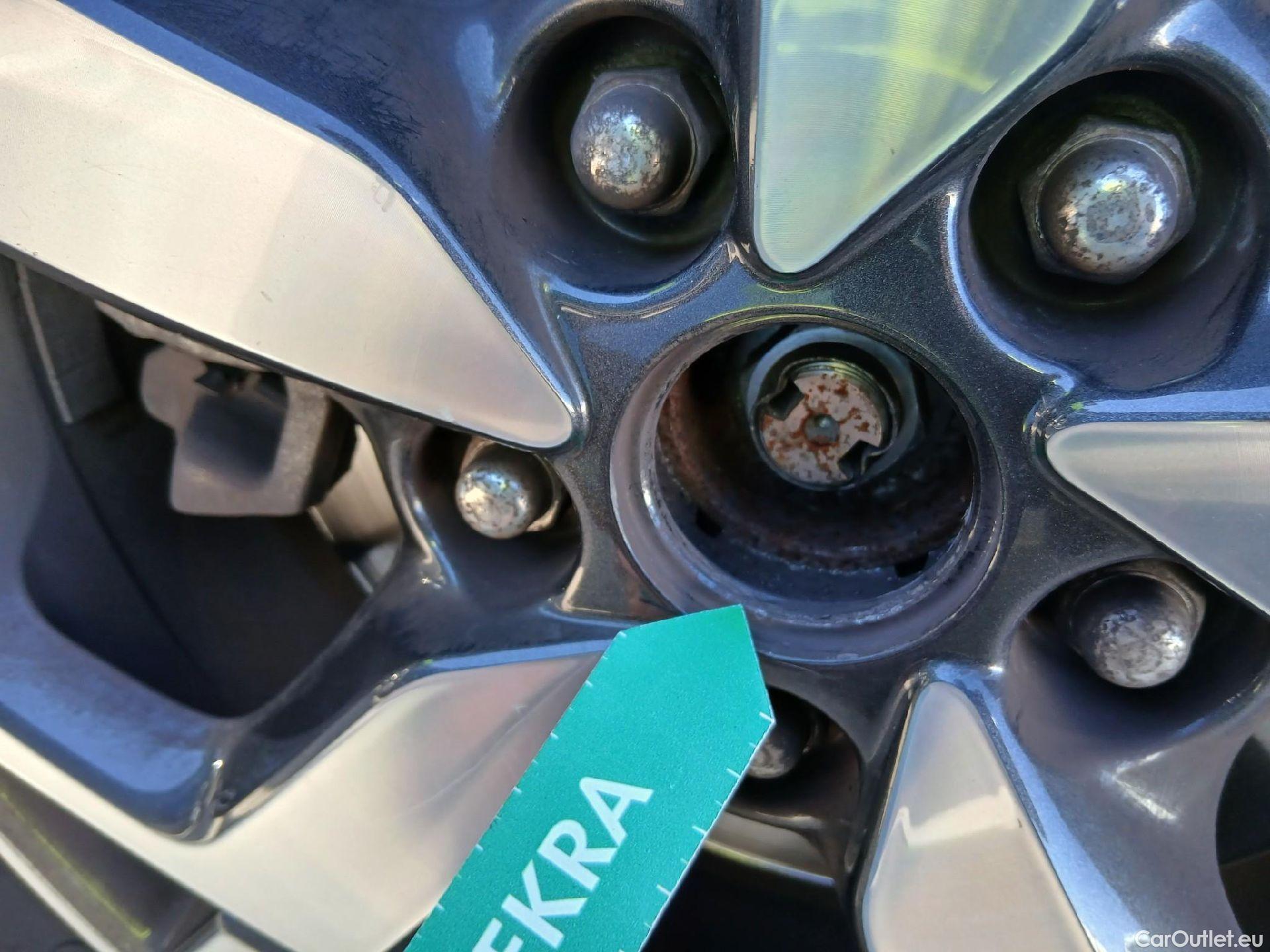  KIA  Sportage KIA  / 2018 / 5P / todoterreno 1.6 MHEV Drive Plus 100kW (136CV) 4x2 #17