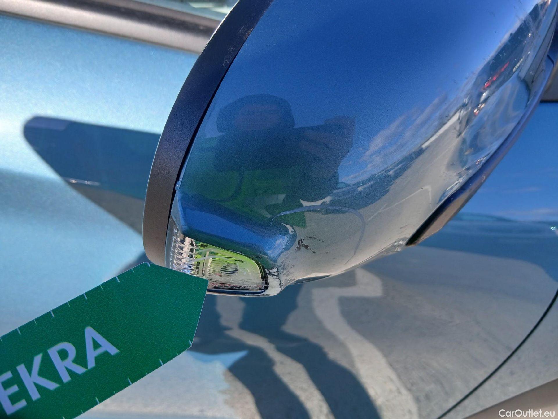  Hyundai  Konna HYUNDAI Kona / 2017 / 5P / todoterreno EV 150kW Tecno #48