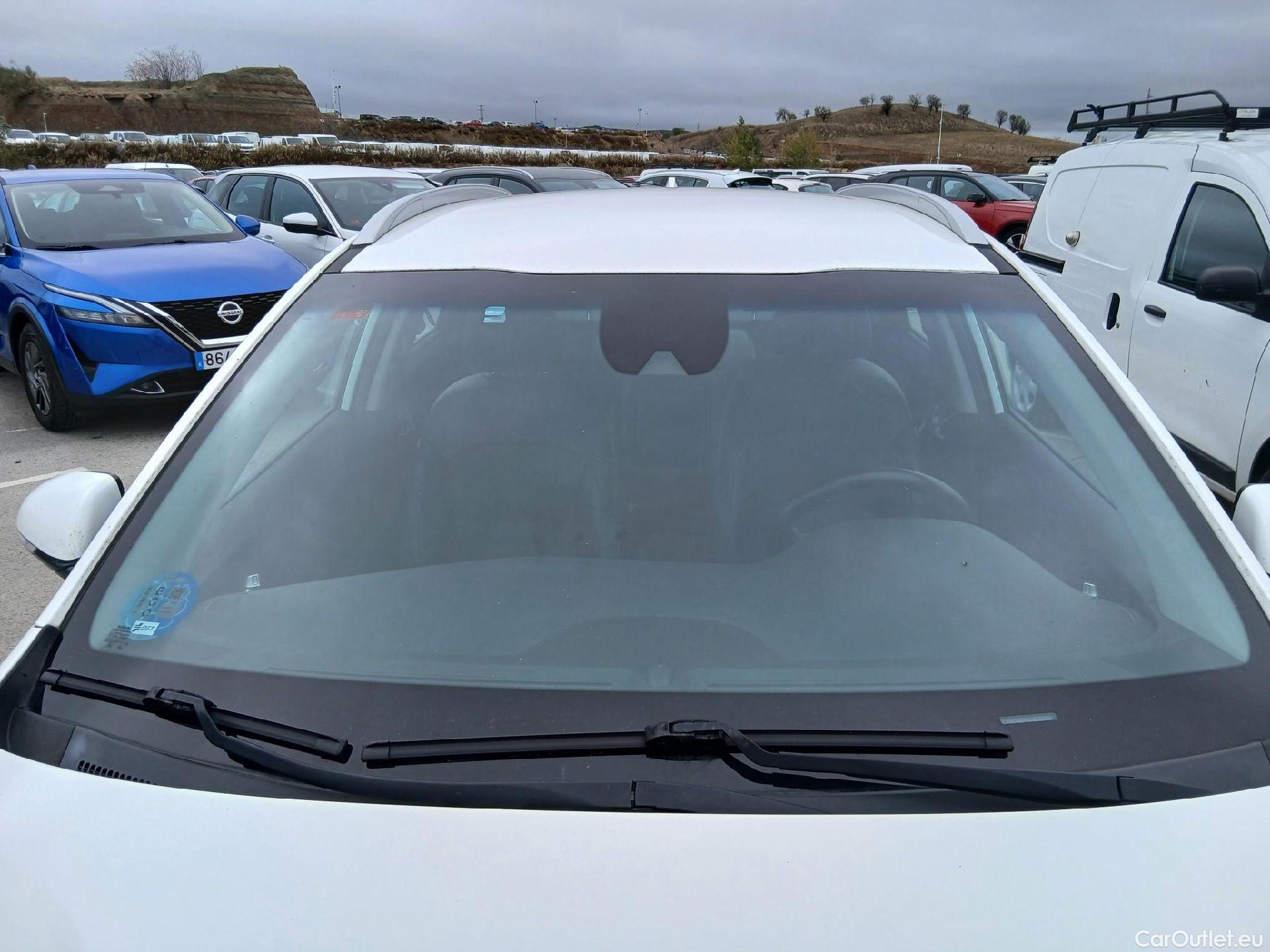  KIA  Niro KIA  / 2019 / 5P / crossover 1.6 GDi HEV 104kW (141CV) Drive #1