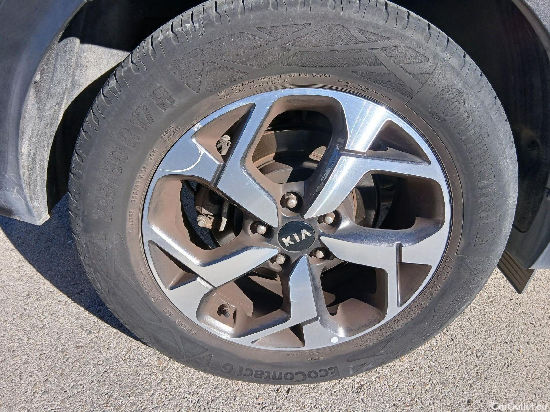  KIA  Sportage KIA  / 2018 / 5P / todoterreno 1.6 MHEV Drive Plus 100kW (136CV) 4x2 #39