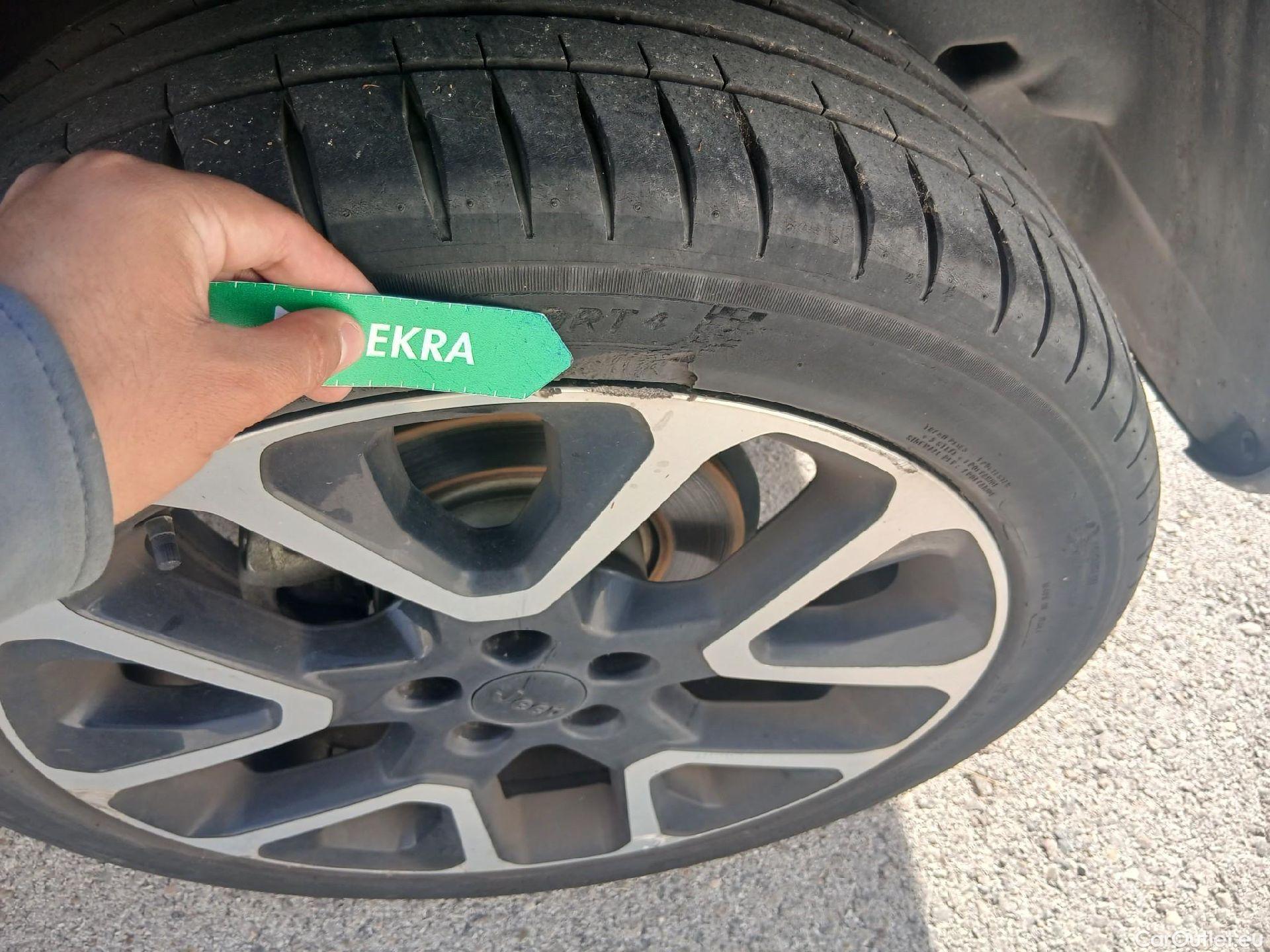  Jeep  Compass JEEP  / 2017 / 5P / todoterreno 1.6 Mjet 88kW Limited 4x2 #34