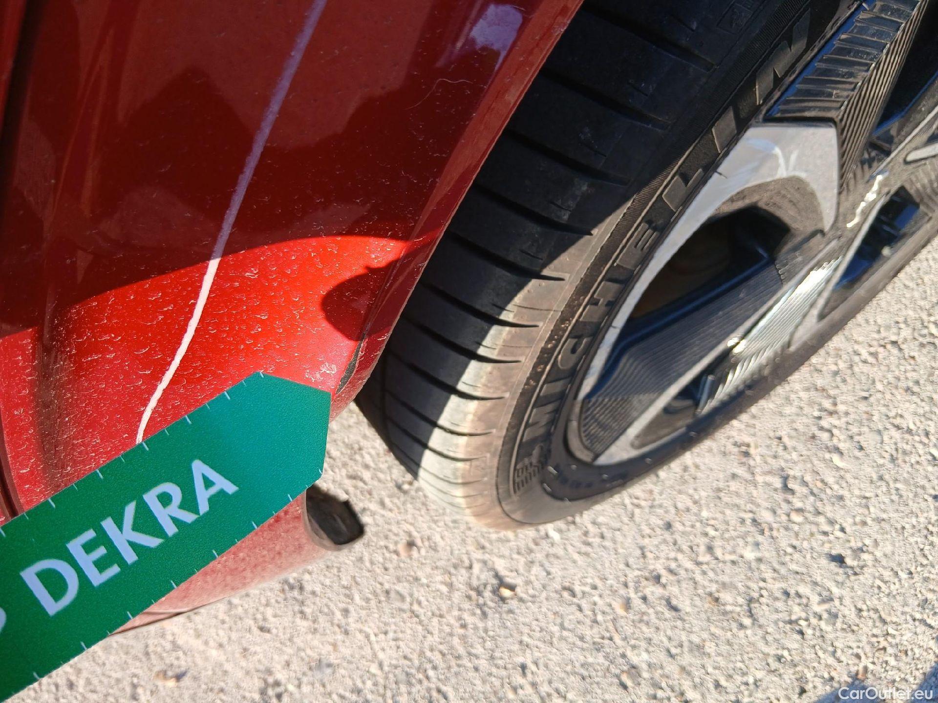  KIA  Ev6 KIA  / 2021 / 5P / todoterreno GT-Line 77,4kWh 168kW RWD Long Range #50