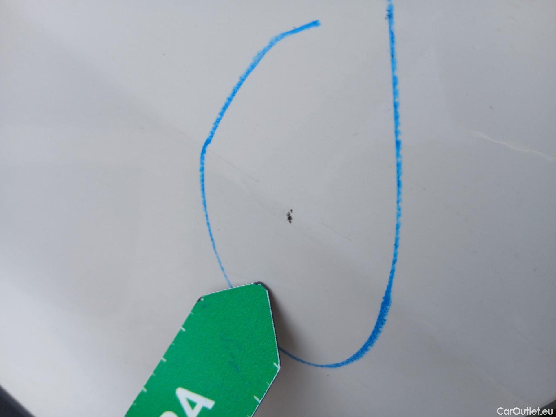  KIA  Niro KIA  / 2019 / 5P / crossover 1.6 GDi HEV 104kW (141CV) Drive #31