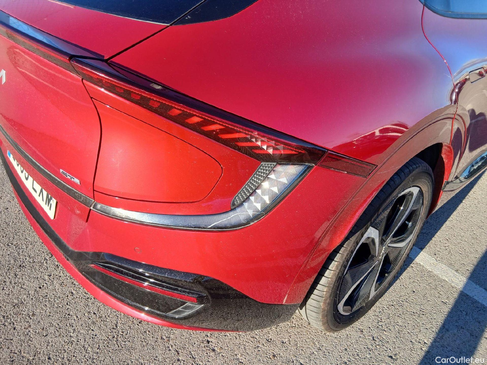  KIA  Ev6 KIA  / 2021 / 5P / todoterreno GT-Line 77,4kWh 168kW RWD Long Range #47