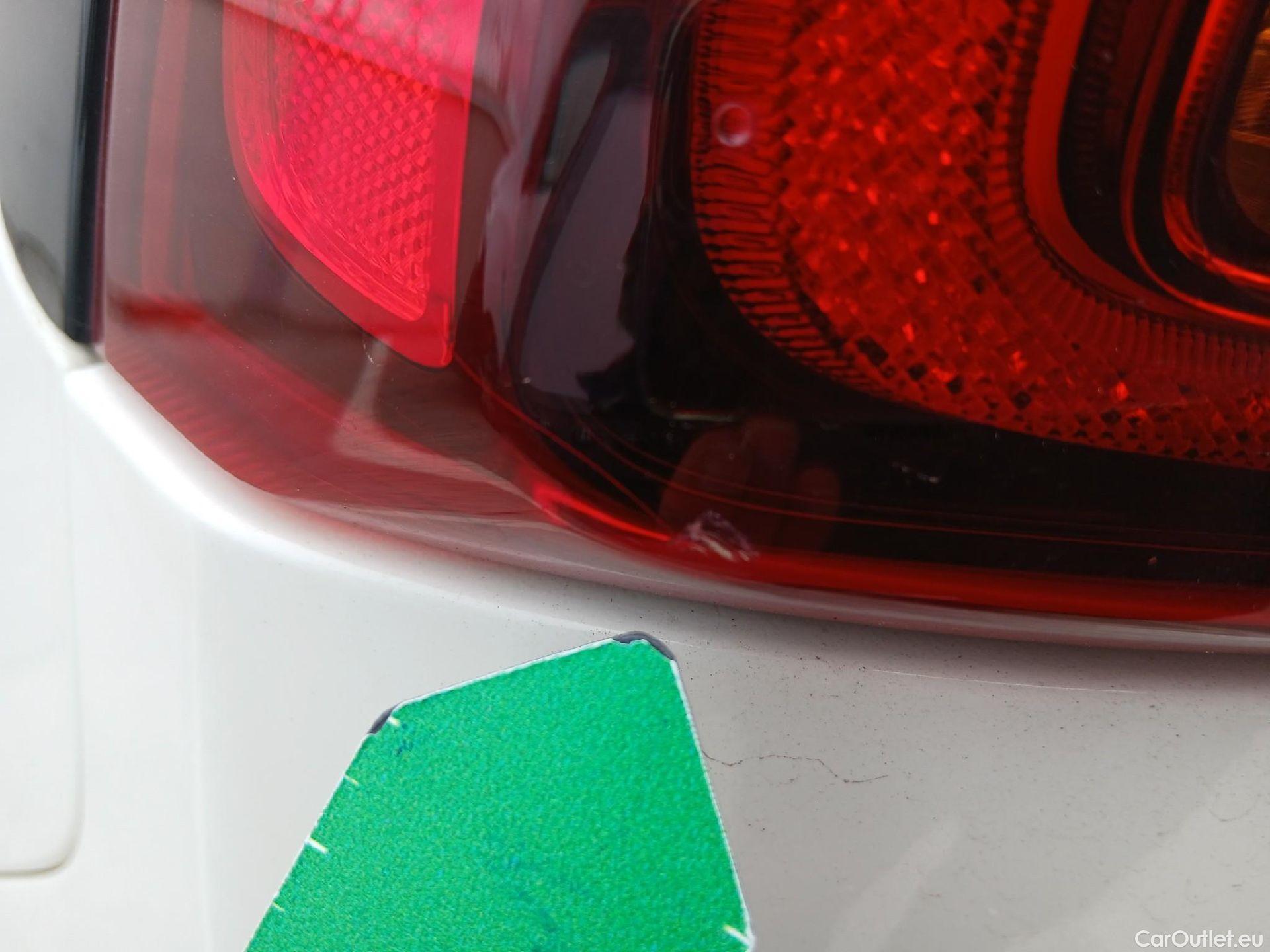  KIA  Niro KIA  / 2019 / 5P / crossover 1.6 GDi HEV 104kW (141CV) Drive #18