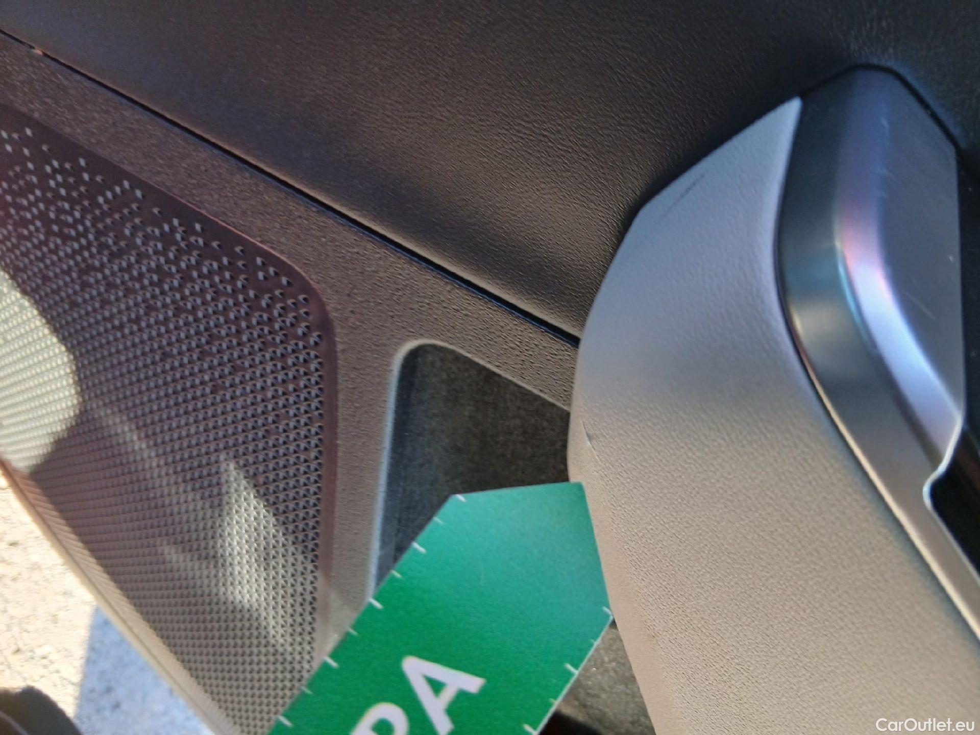  KIA  Ev6 KIA  / 2021 / 5P / todoterreno GT-Line 77,4kWh 168kW RWD Long Range #13