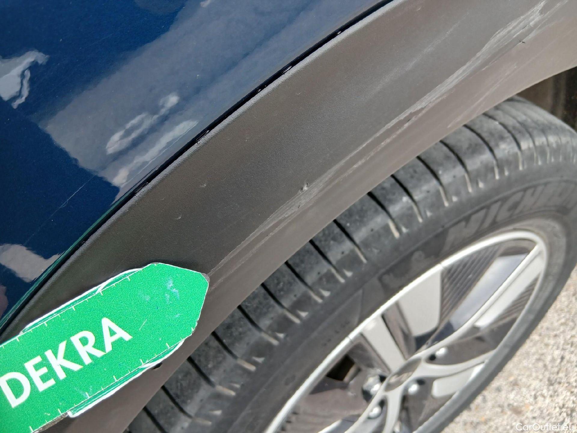  KIA  Niro KIA  / 2019 / 5P / crossover 1.6 GDi PHEV 104kW (141CV) Drive #29