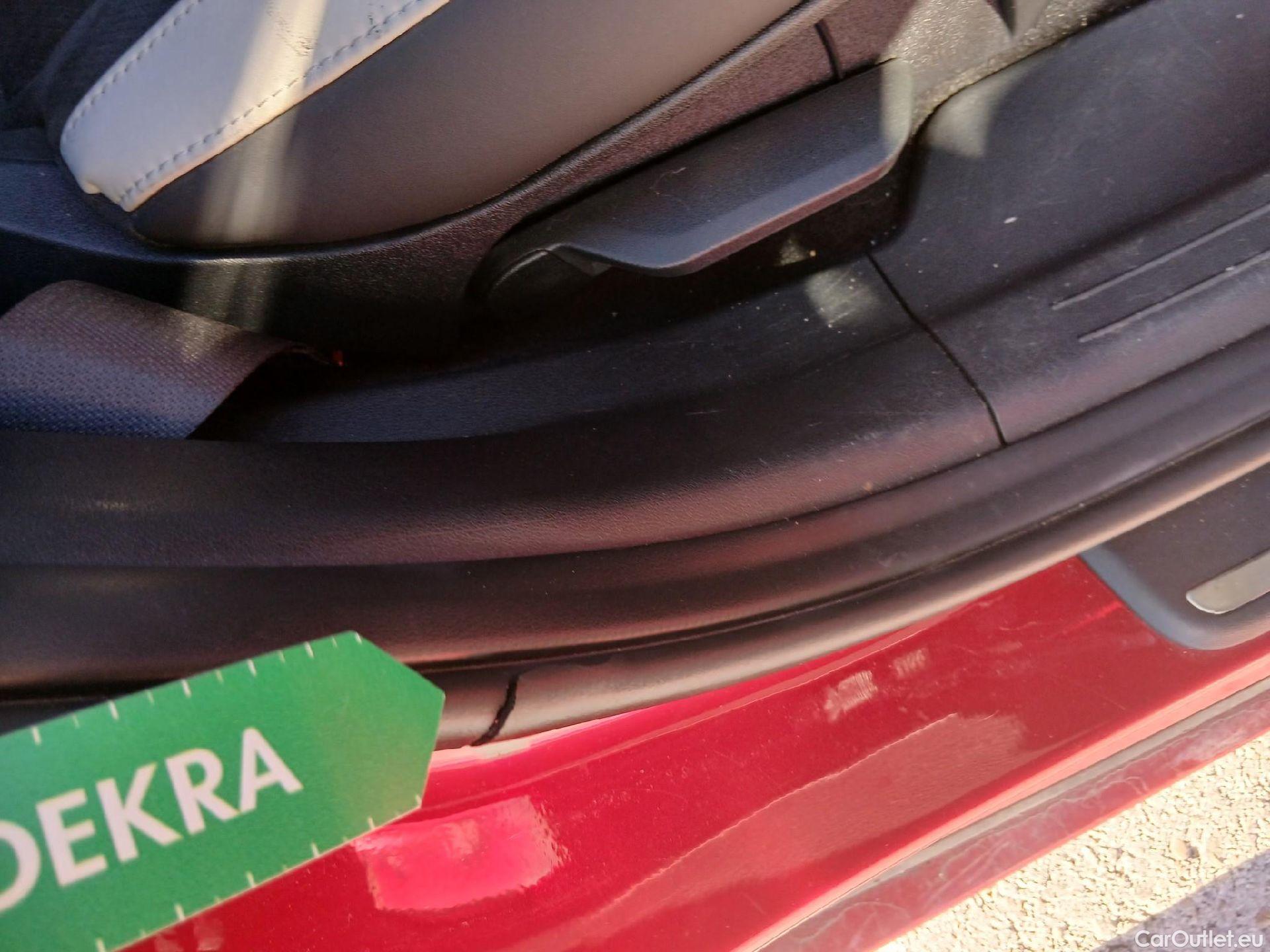  KIA  Ev6 KIA  / 2021 / 5P / todoterreno GT-Line 77,4kWh 168kW RWD Long Range #15