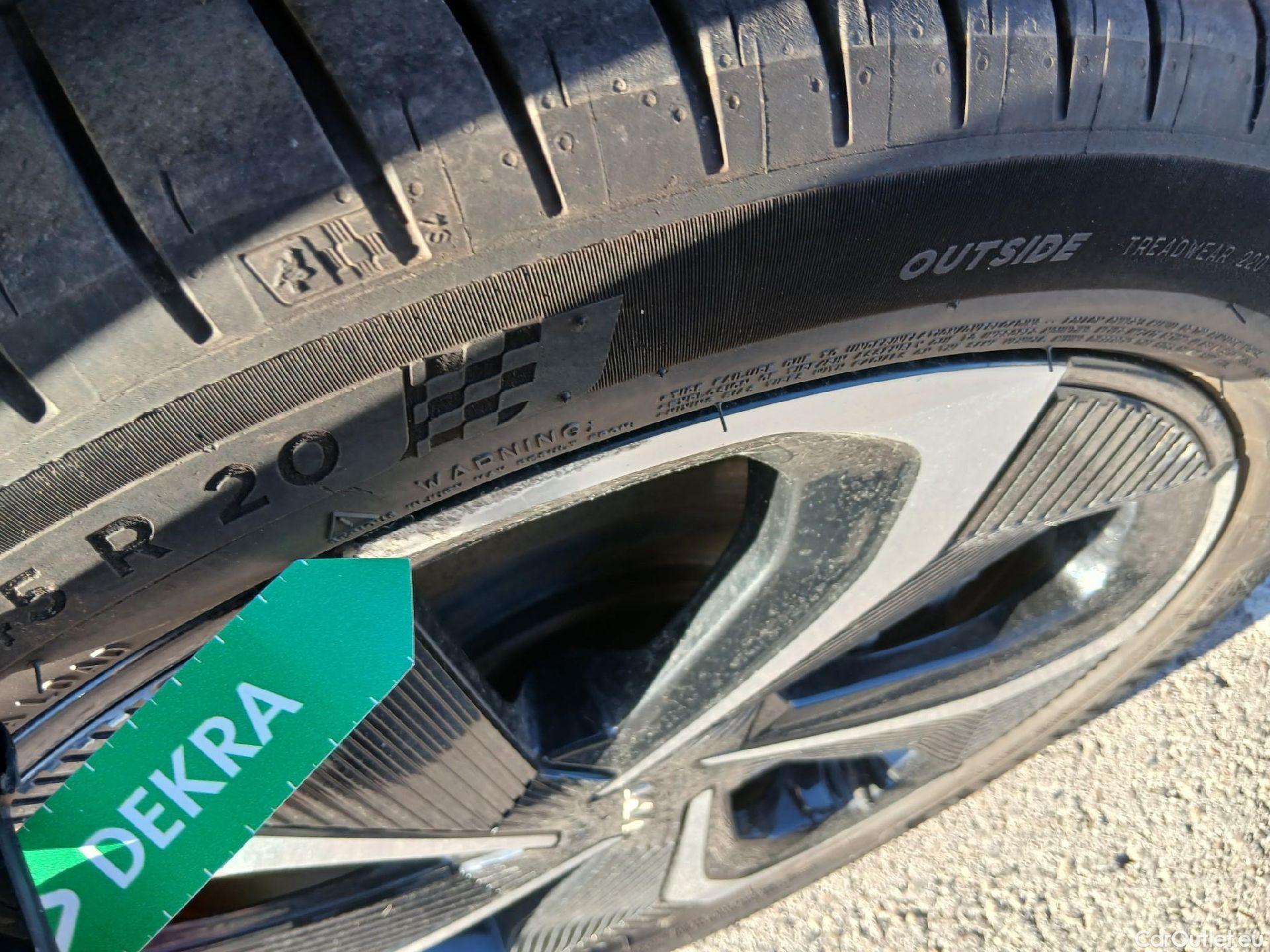  KIA  Ev6 KIA  / 2021 / 5P / todoterreno GT-Line 77,4kWh 168kW RWD Long Range #11