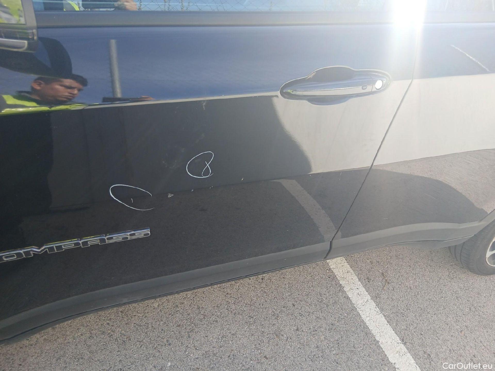  Jeep  Compass JEEP  / 2017 / 5P / todoterreno 1.6 Mjet 88kW Limited 4x2 #24