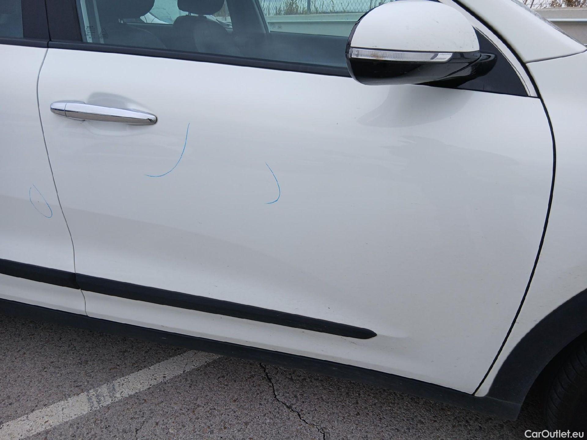  KIA  Niro KIA  / 2019 / 5P / crossover 1.6 GDi HEV 104kW (141CV) Drive #33