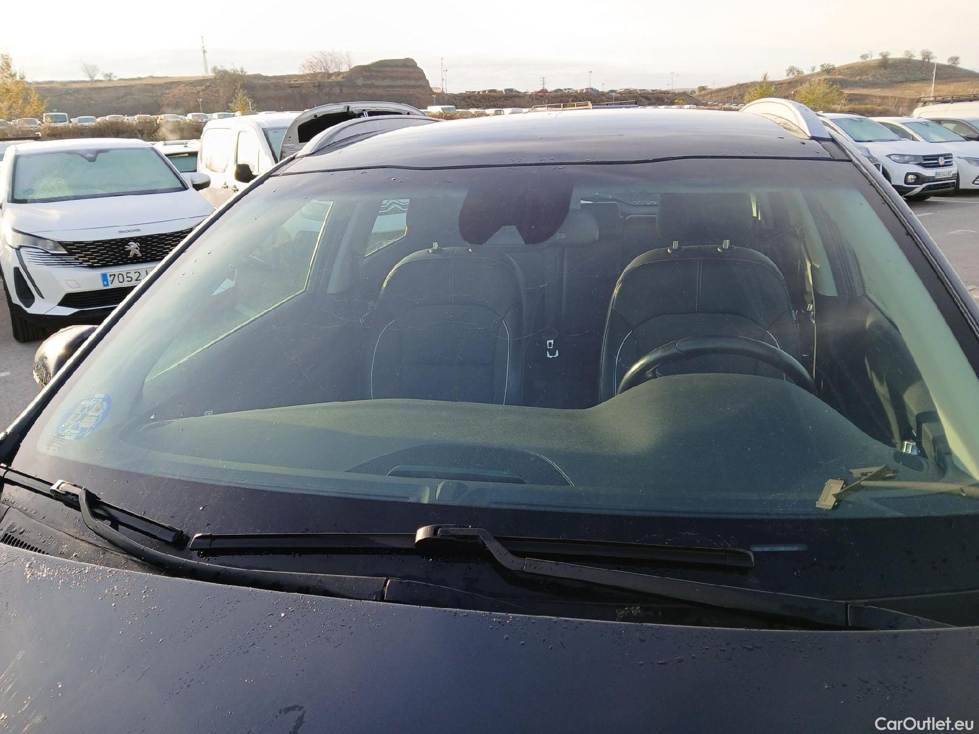  KIA  Niro KIA e- / 2016 / 5P / crossover e- 150kW (204CV) Drive (Long Range) #17