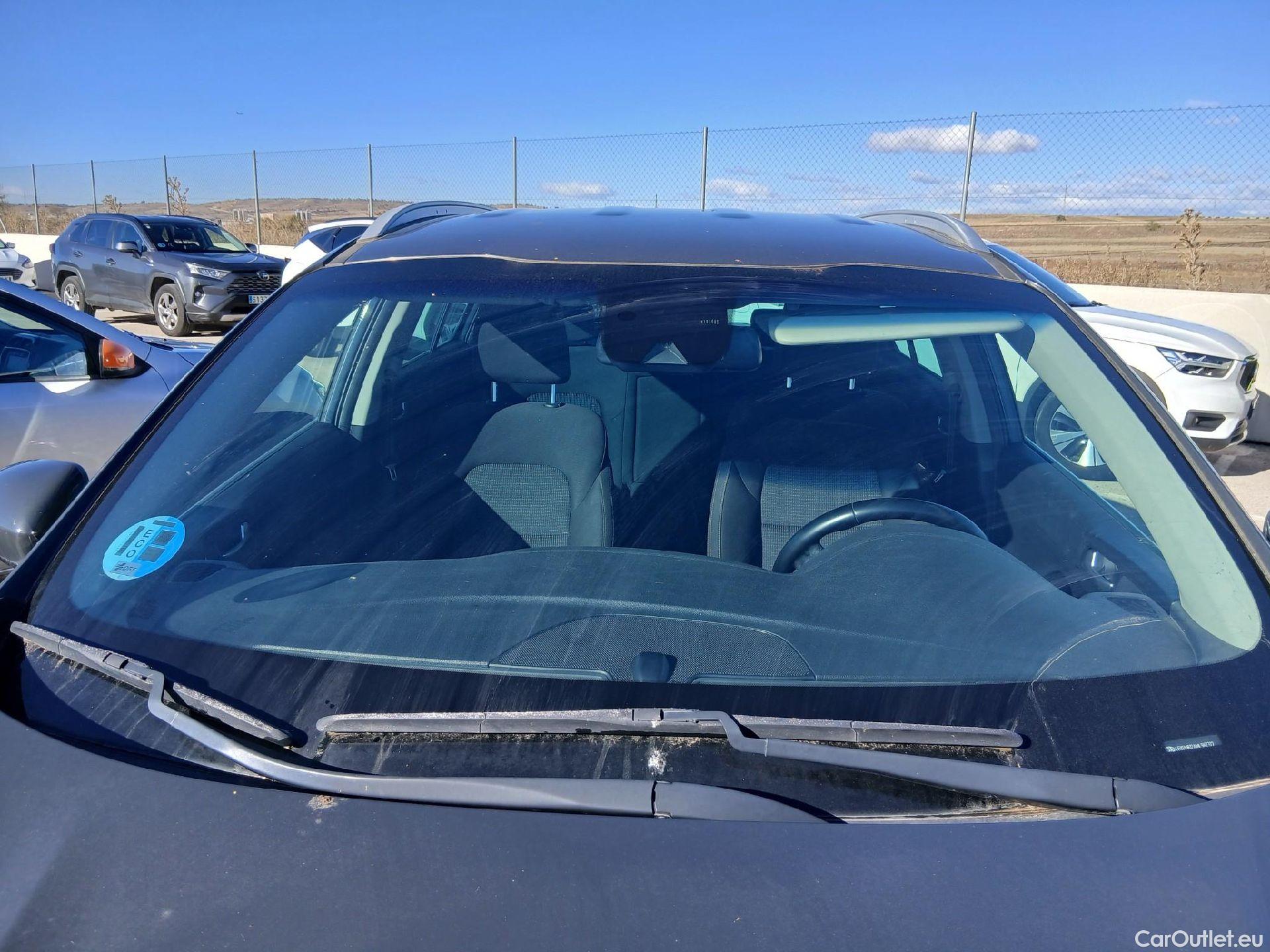  KIA  Sportage KIA  / 2018 / 5P / todoterreno 1.6 MHEV Drive Plus 100kW (136CV) 4x2 #3