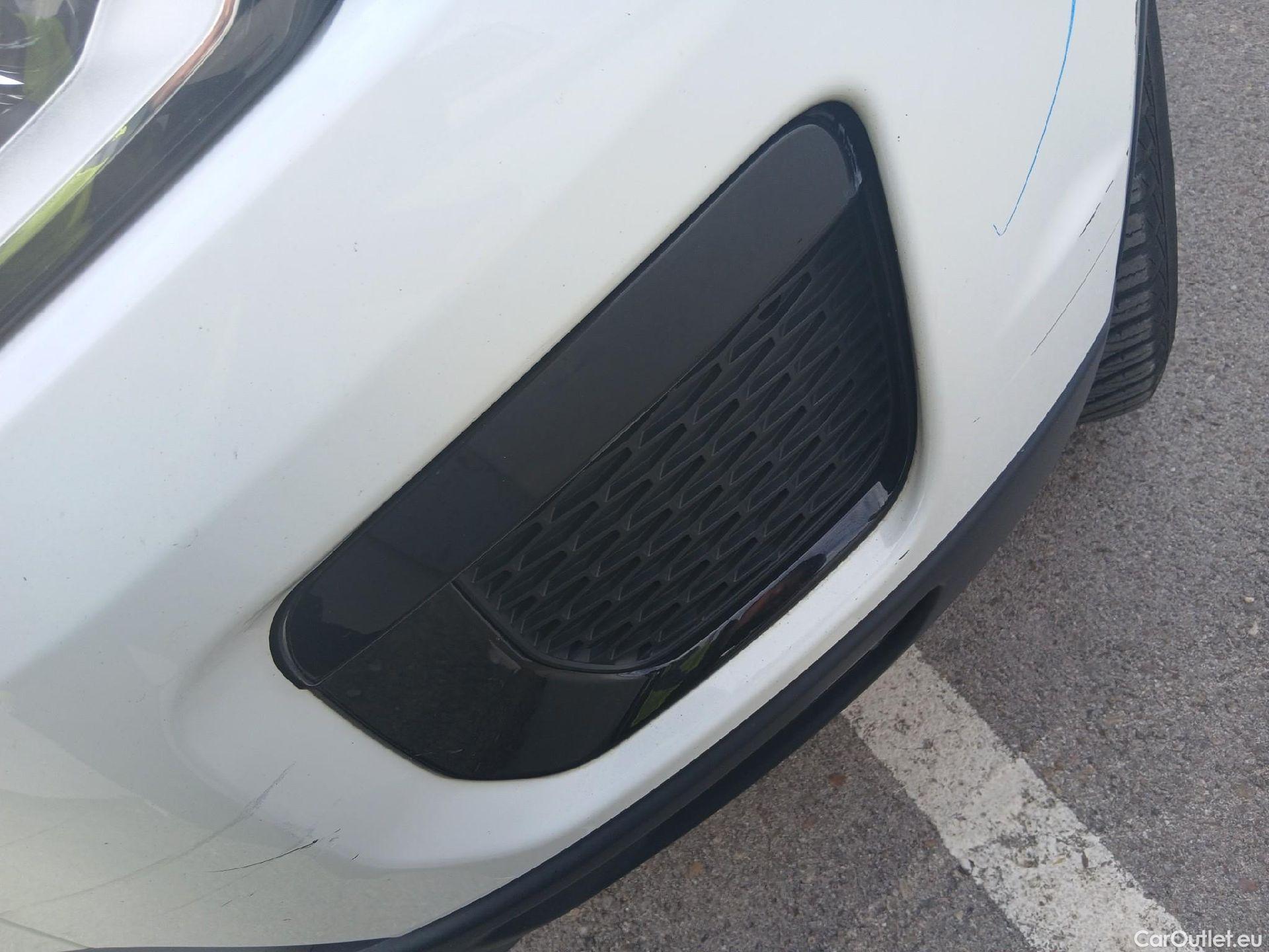  Land Rover  Range Rover LAND ROVER  Evoque / 2015 / 5P / 2.0L eD4 Diesel 110kW (150CV) 4x2 Pure #12