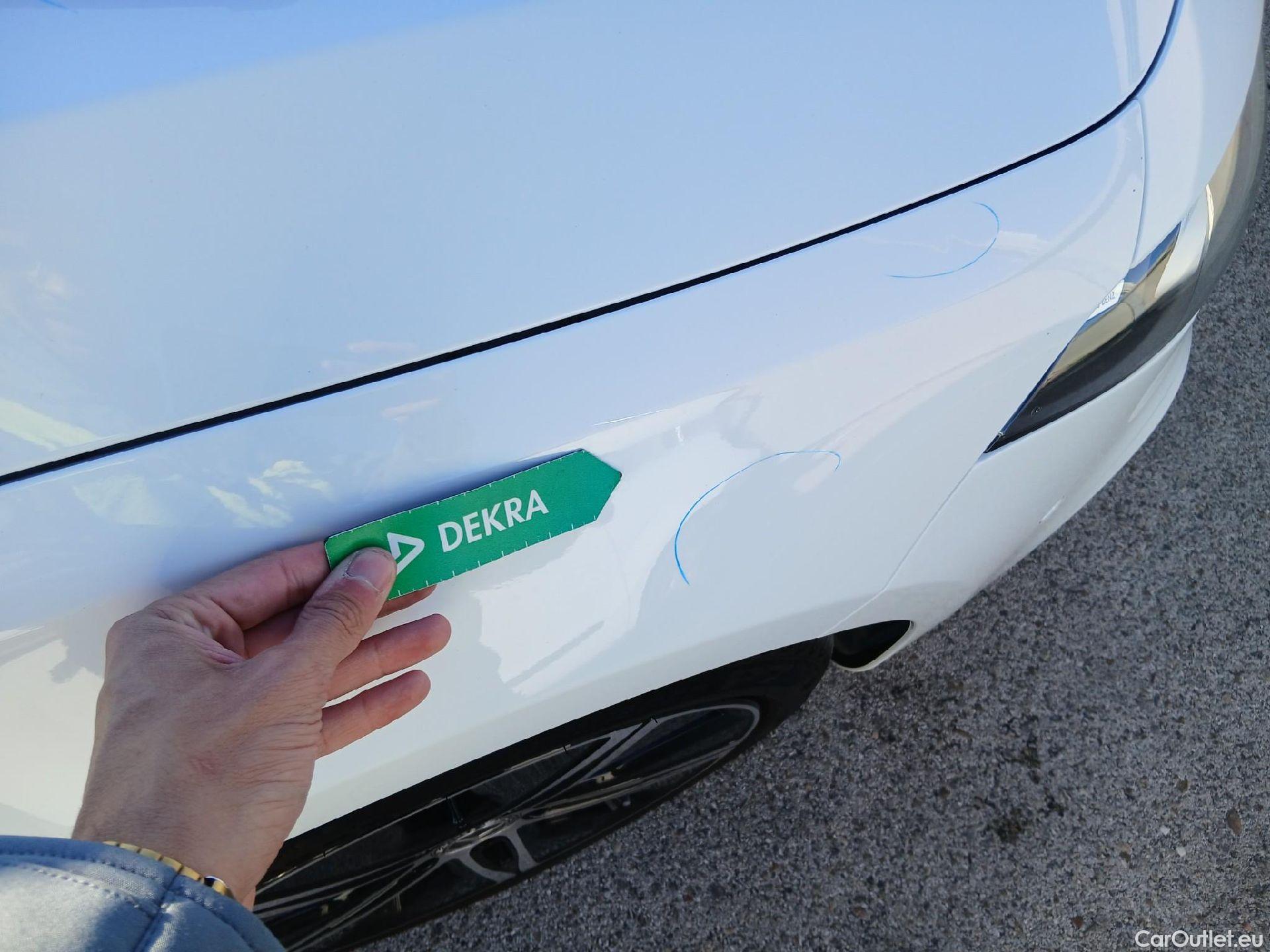  Mercedes  A-Klasse MERCEDES-BENZ Clase A / 2018 / 5P / berlina con portón A 250 e #35