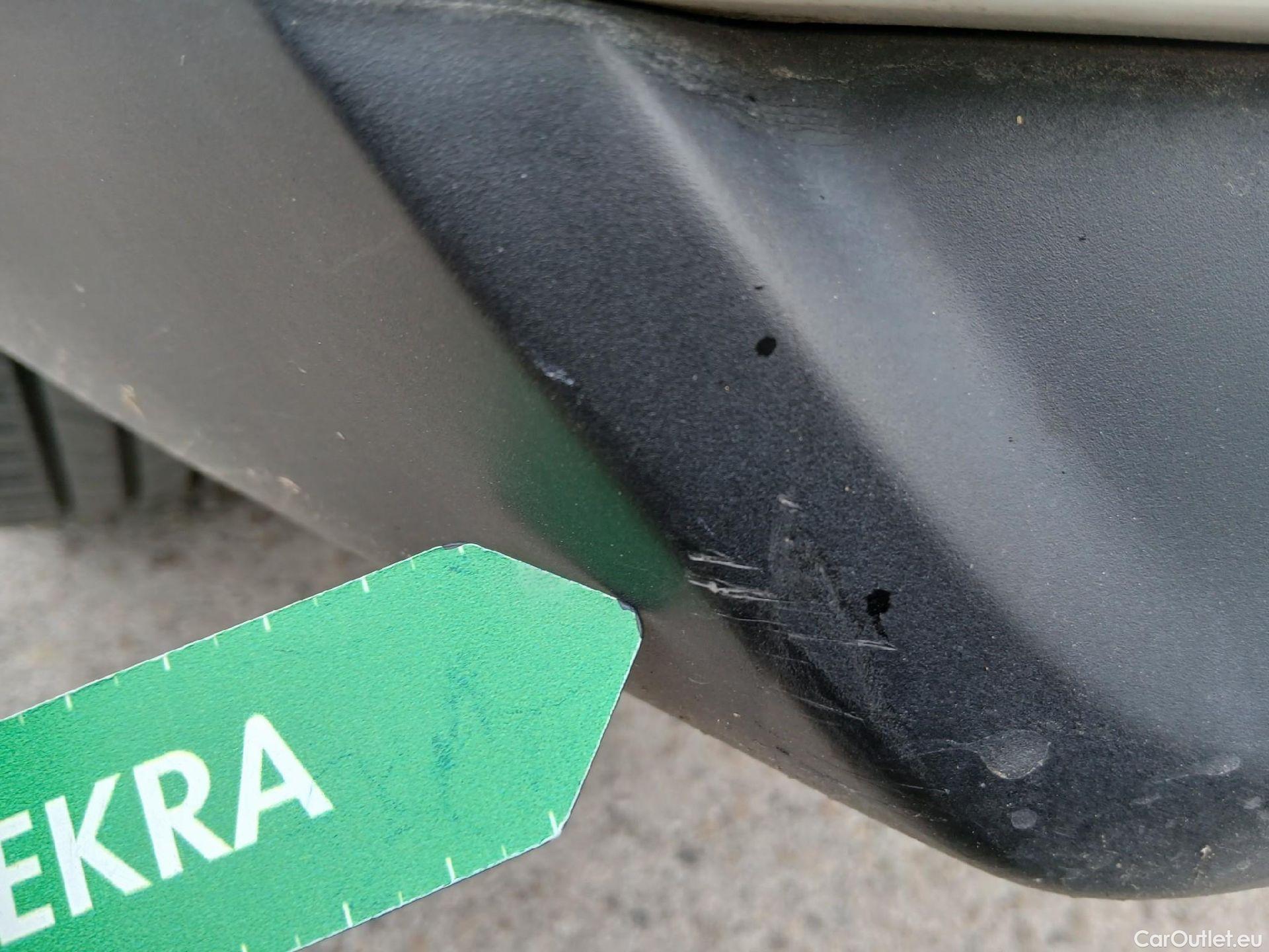  KIA  Niro KIA  / 2019 / 5P / crossover 1.6 GDi HEV 104kW (141CV) Drive #27