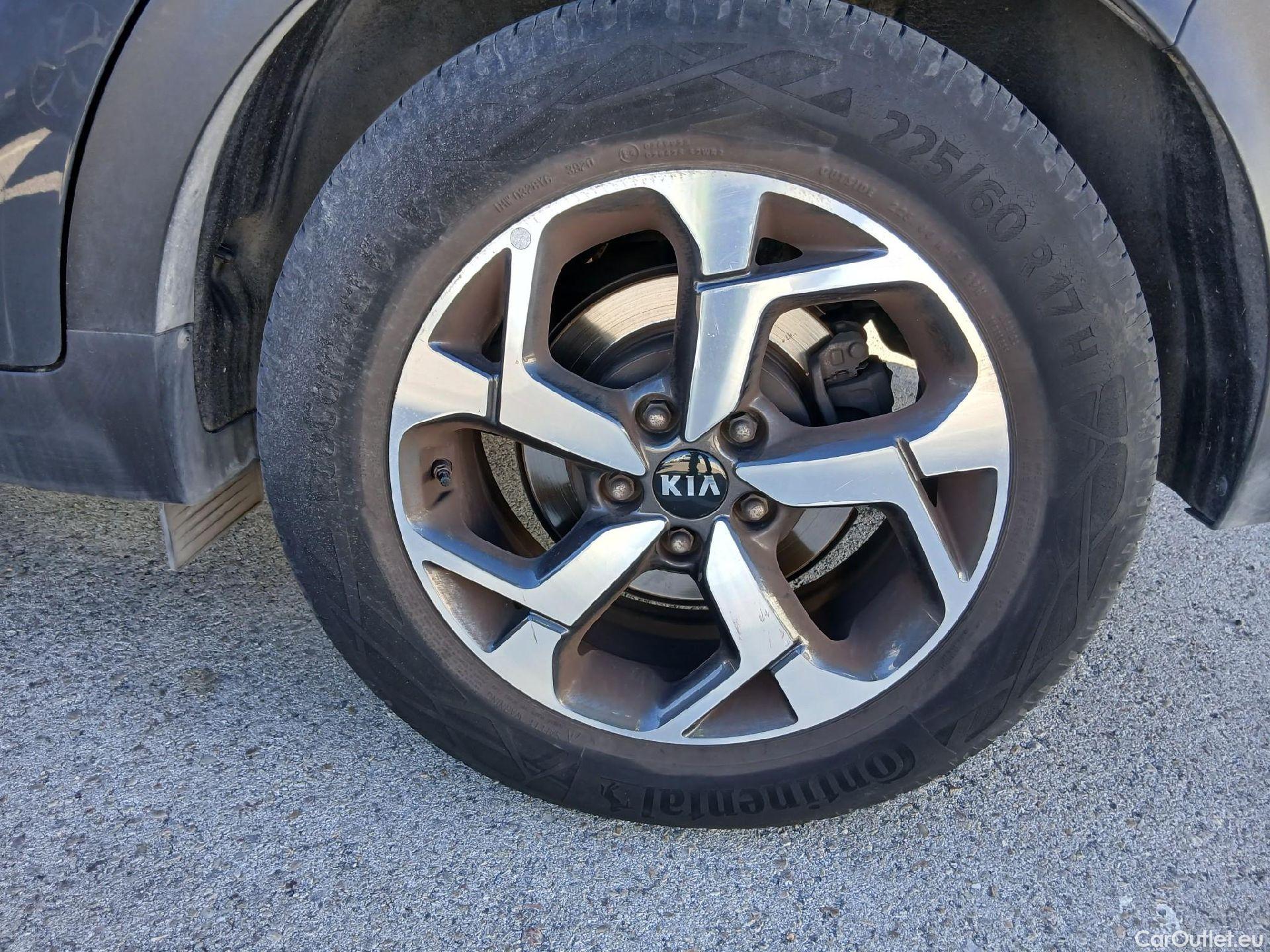  KIA  Sportage KIA  / 2018 / 5P / todoterreno 1.6 MHEV Drive Plus 100kW (136CV) 4x2 #35