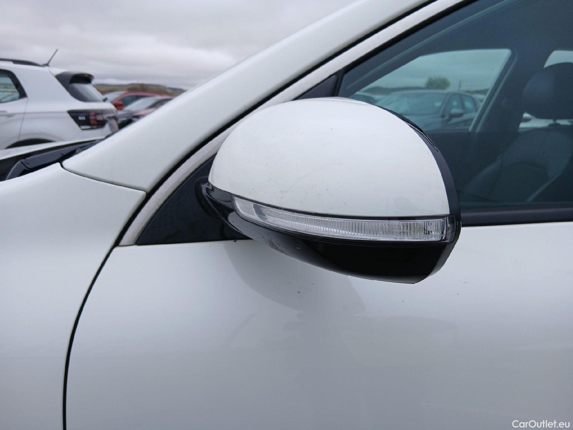  KIA  Niro KIA  / 2019 / 5P / crossover 1.6 GDi HEV 104kW (141CV) Drive #10