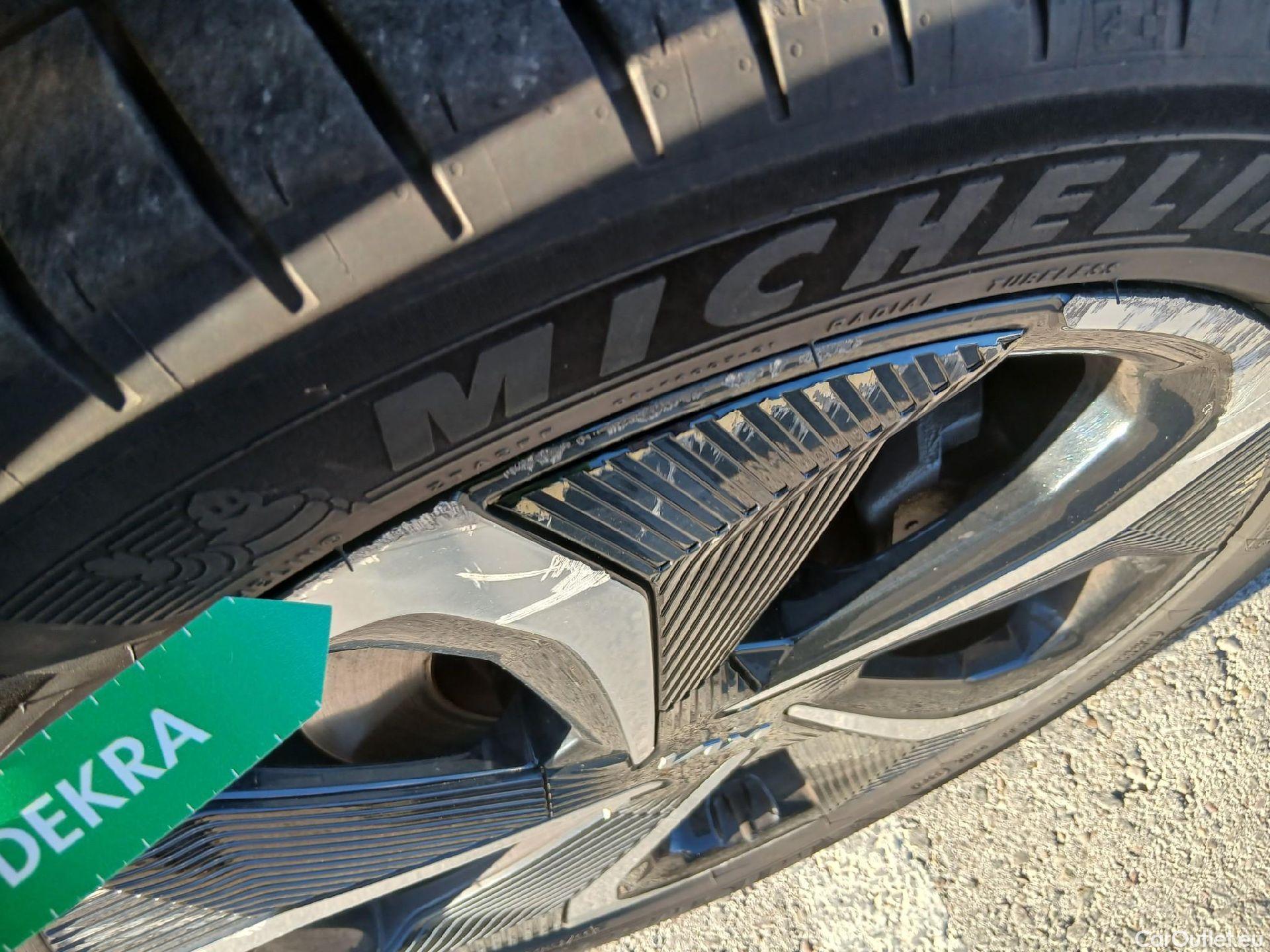  KIA  Ev6 KIA  / 2021 / 5P / todoterreno GT-Line 77,4kWh 168kW RWD Long Range #17