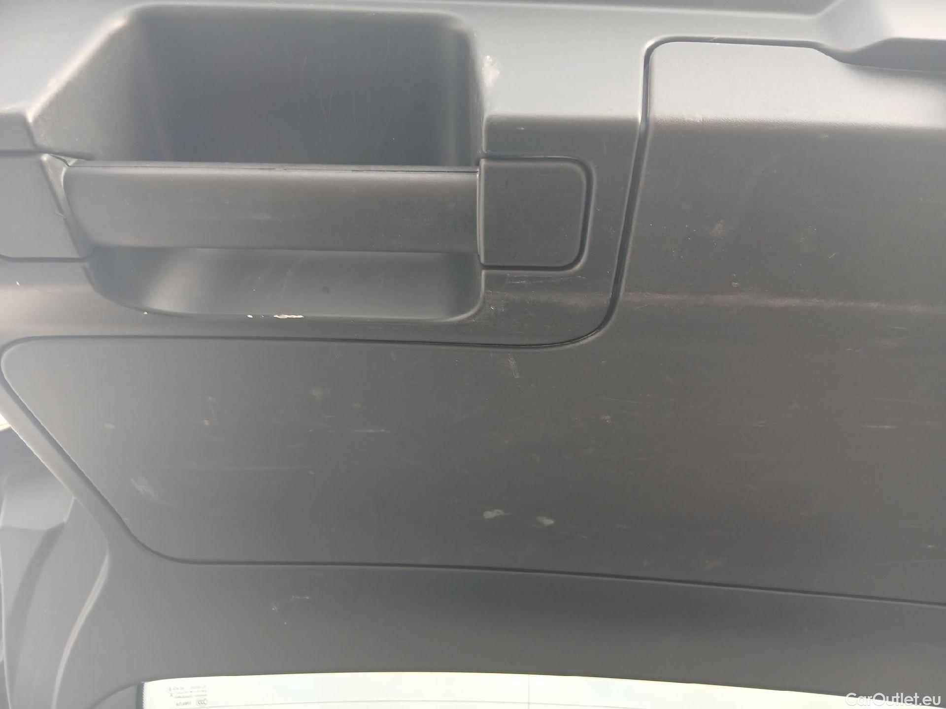  Land Rover  Range Rover LAND ROVER  Evoque / 2015 / 5P / 2.0L eD4 Diesel 110kW (150CV) 4x2 Pure #1