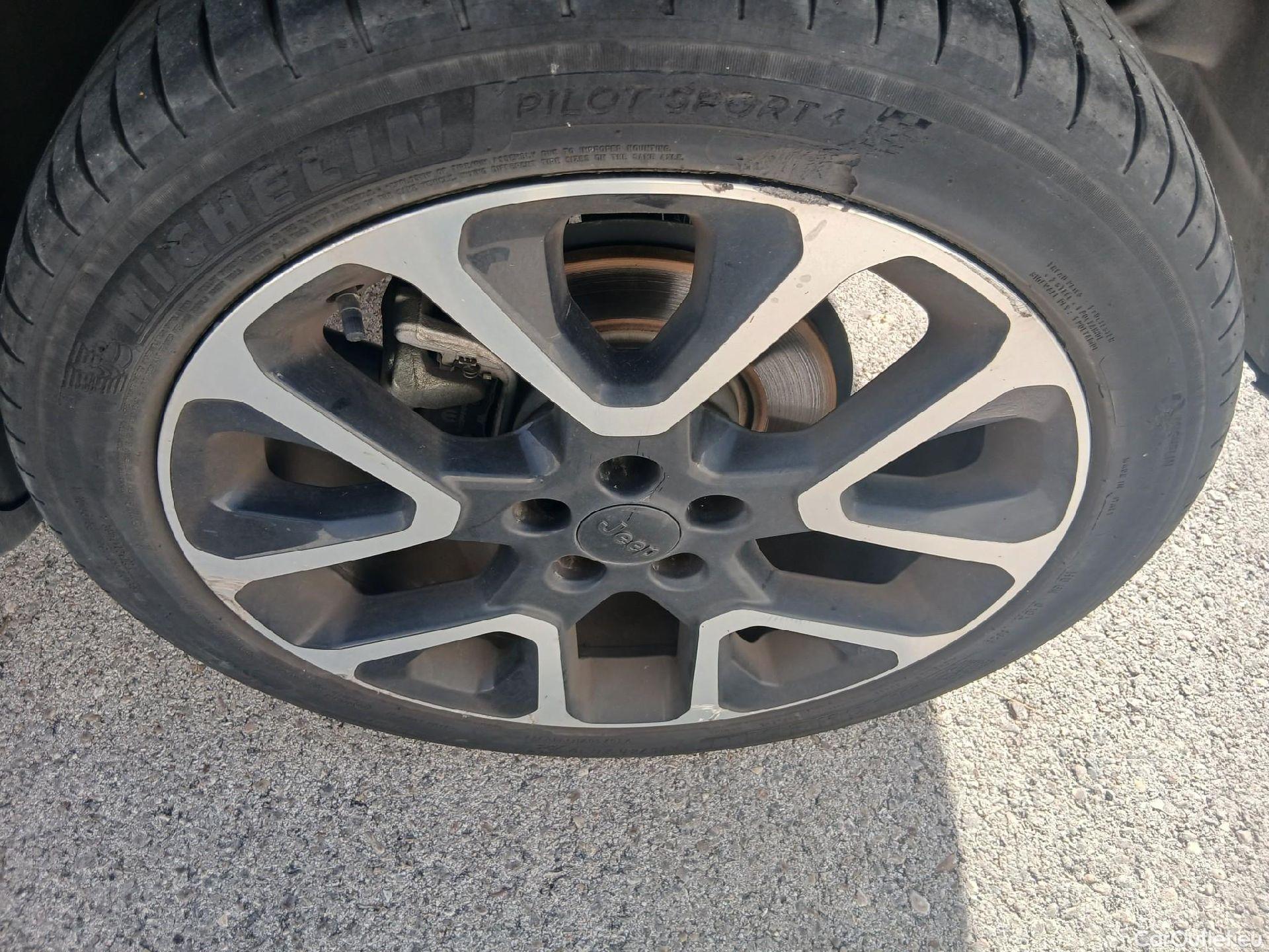  Jeep  Compass JEEP  / 2017 / 5P / todoterreno 1.6 Mjet 88kW Limited 4x2 #32