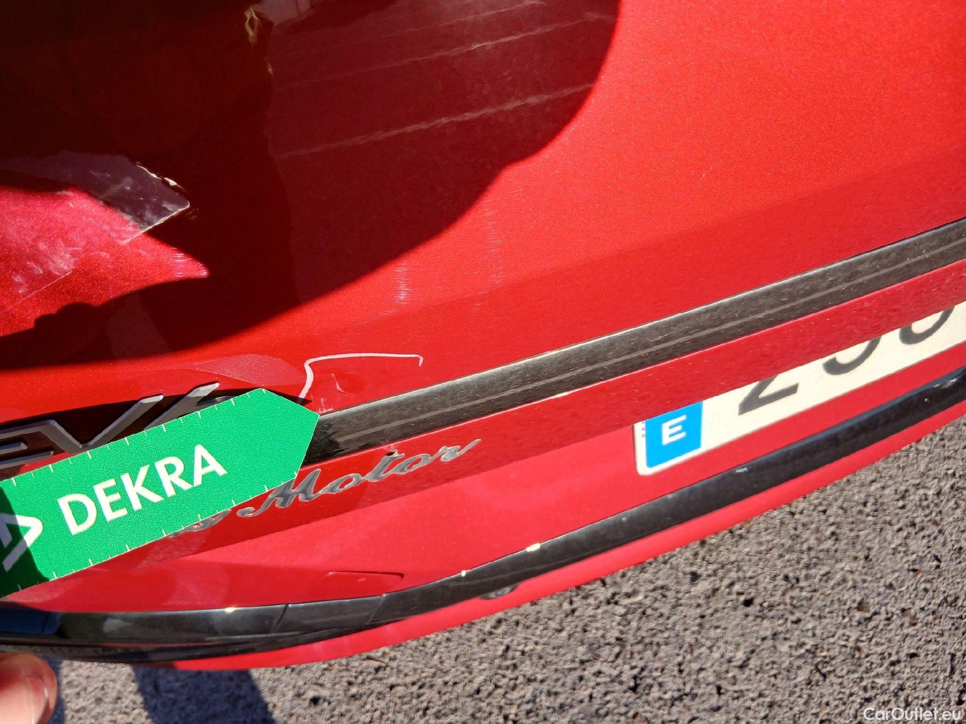  KIA  Ev6 KIA  / 2021 / 5P / todoterreno GT-Line 77,4kWh 168kW RWD Long Range #44