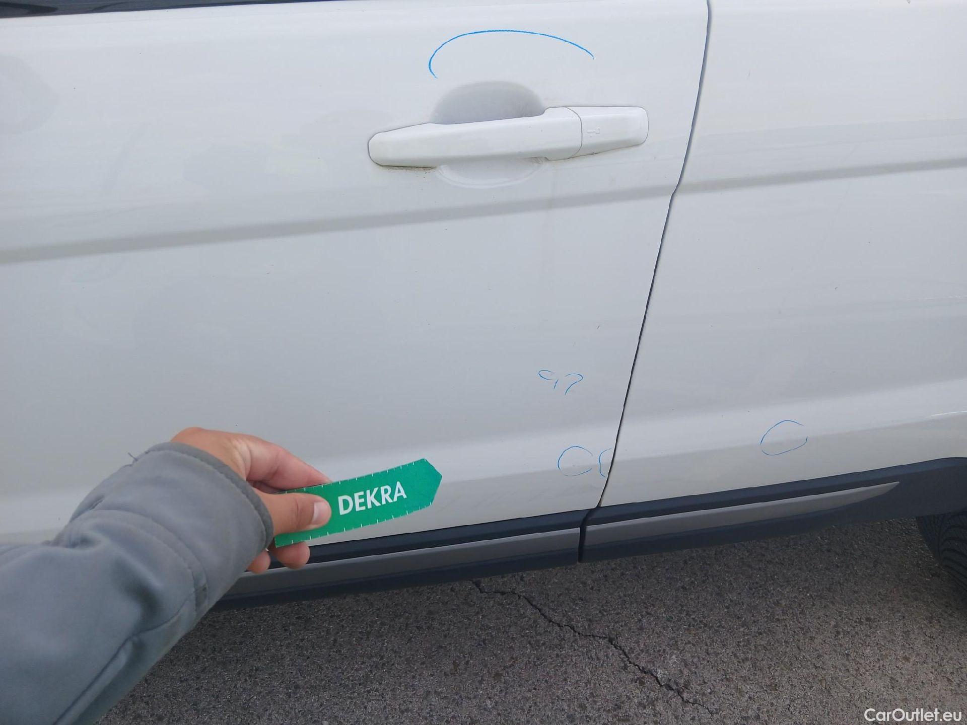  Land Rover  Range Rover LAND ROVER  Evoque / 2015 / 5P / 2.0L eD4 Diesel 110kW (150CV) 4x2 Pure #16