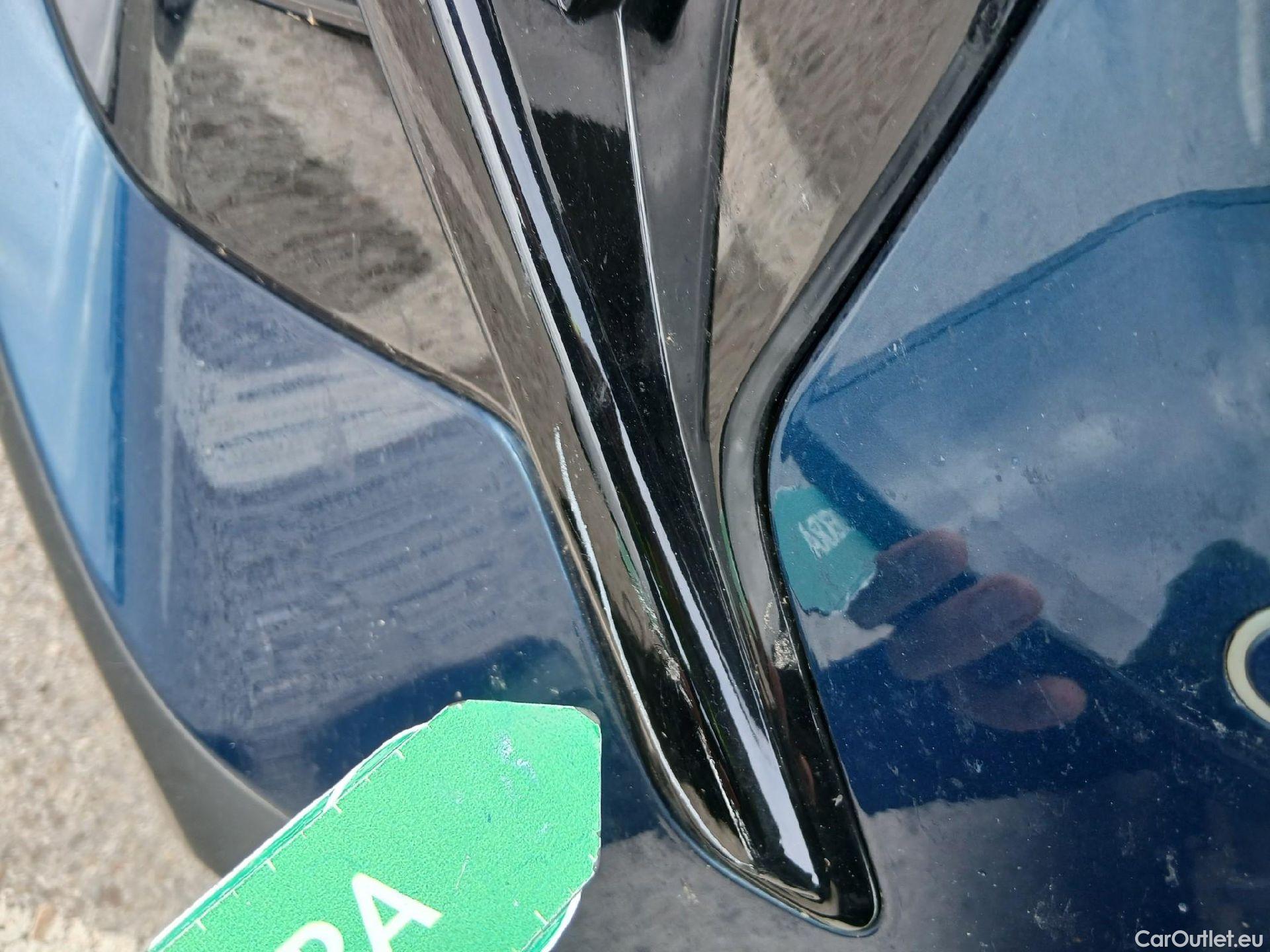  KIA  Niro KIA  / 2019 / 5P / crossover 1.6 GDi PHEV 104kW (141CV) Drive #12